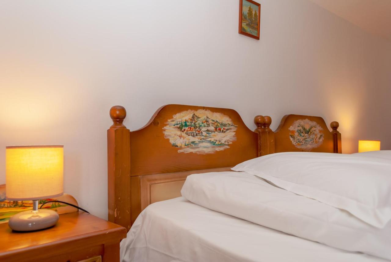 Prolex Turism Srl Hotel Bran  Bagian luar foto
